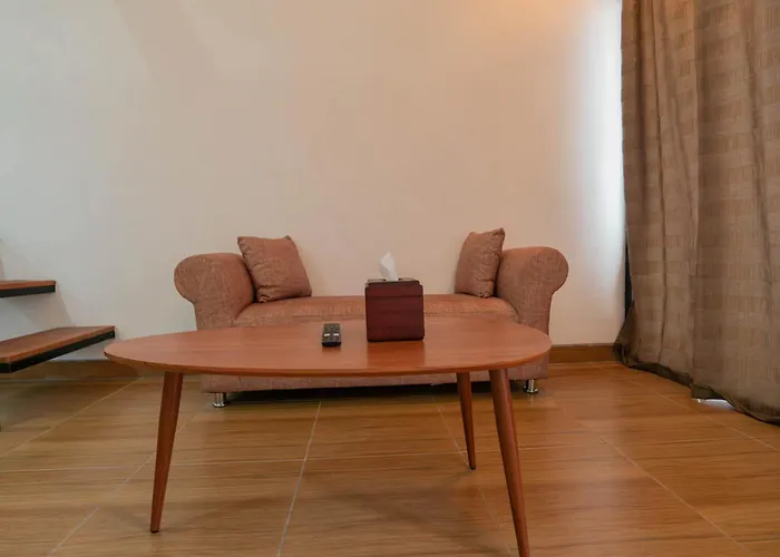 Elbe By Bali Hostel